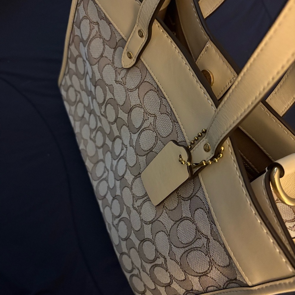 Coach Tan Signature Tote Bag - Picture 3 of 4